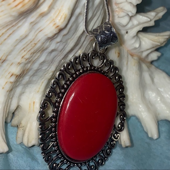 Italian Coral vintage handcrafted pendant - Picture 3 of 5